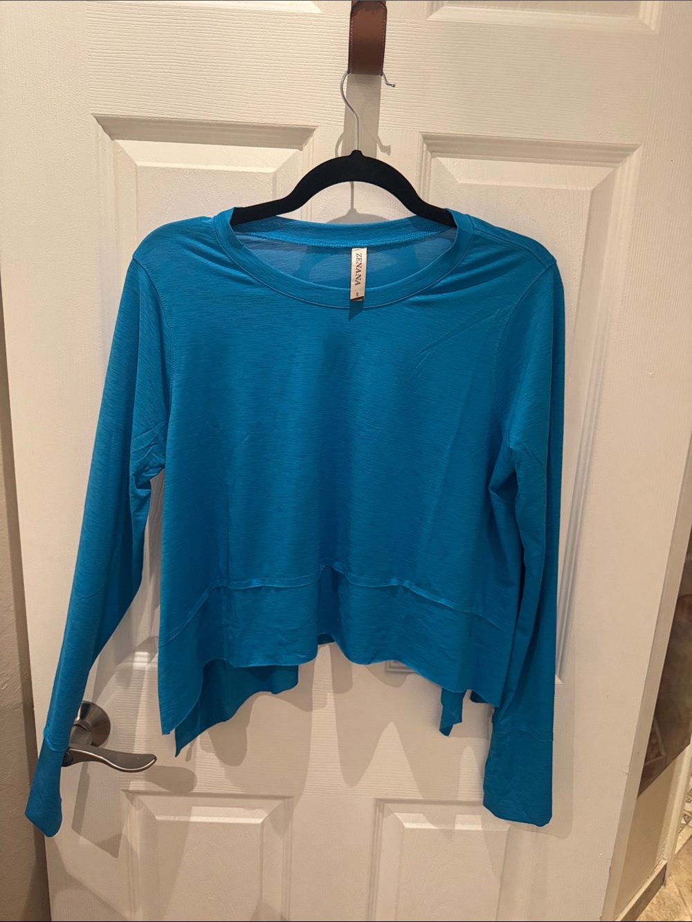 Zenana Outfitters Teal Long Sleeve Cropped Tee